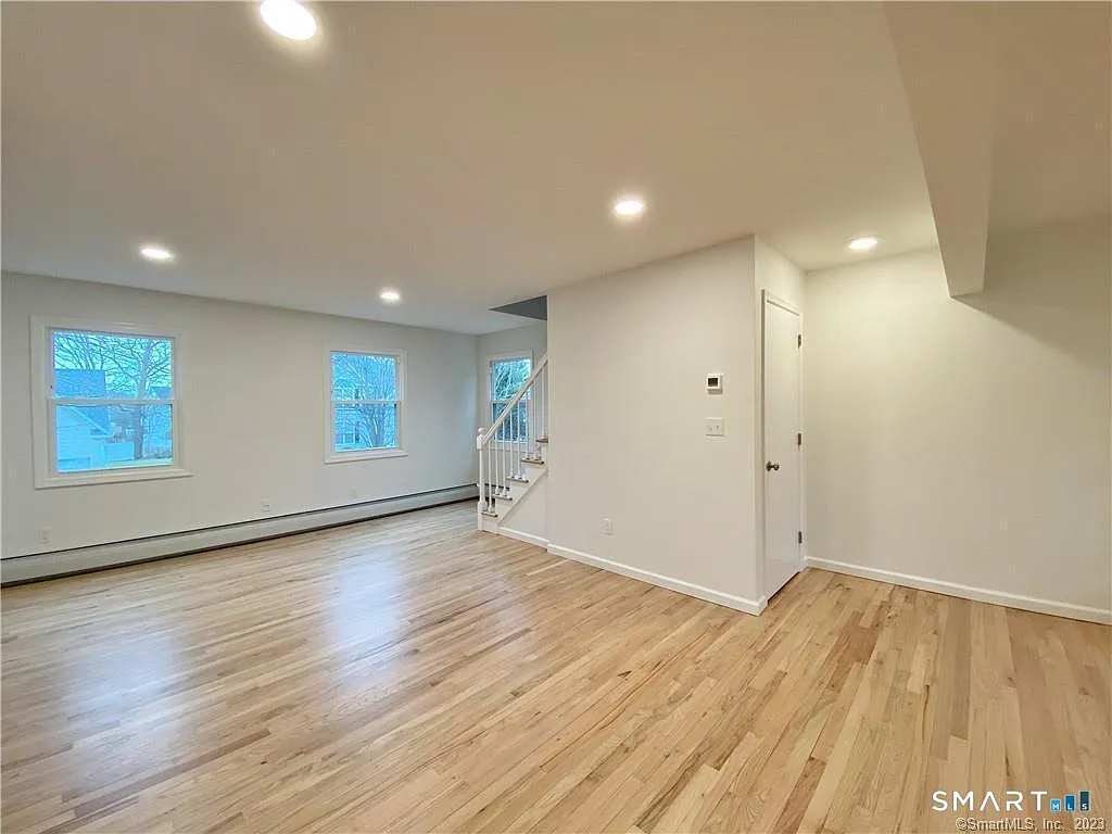 3 bed, 1.5 bath, 1252 sqft, $3,495 — Photo 4