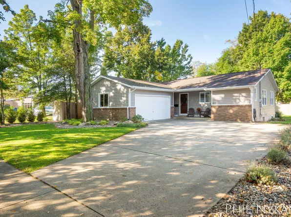 648 Columbia Ave, Holland, MI 49423