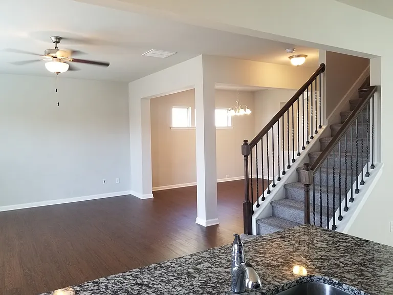 1519 Charcoal Ives Rd — Photo 10