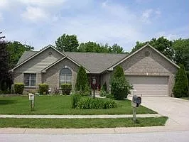 4716 Blackstone Dr photo 1
