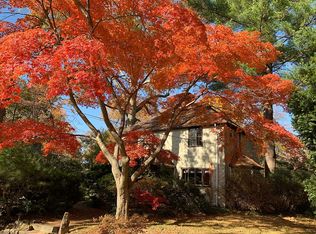 131 Allenwood Rd, Great Neck, NY 11023