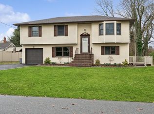 154 McNeil St, Sayville, NY 11782