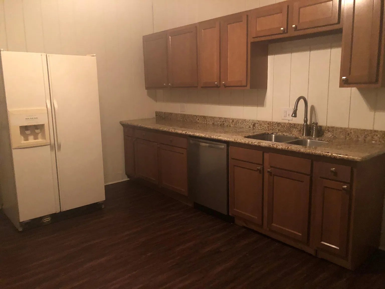 3 bed, 1000 sqft, $1,500 — Photo 3