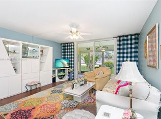 1001 NE 14th Ave APT 107, Hallandale Beach, FL 33009