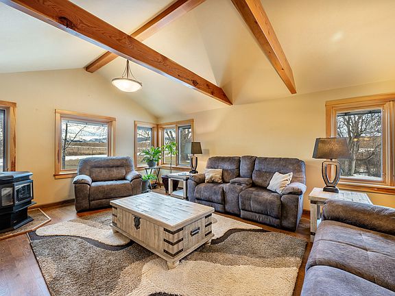 3rd image of 157 Upper Prairie Dog Rd