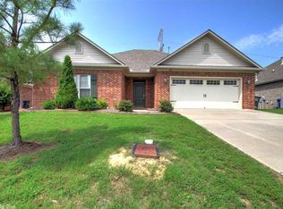 125 Four Winds Dr, Conway, AR 72034
