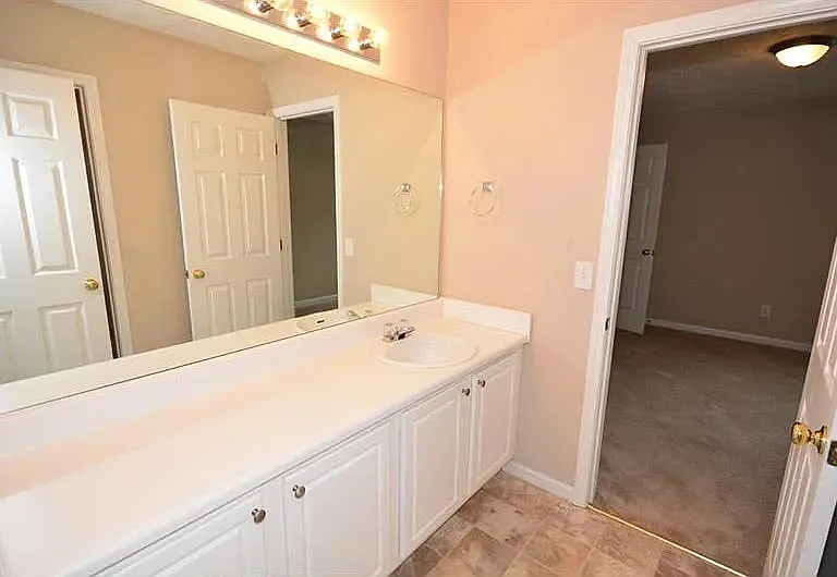 4333 Ben Hill Rd — Photo 9