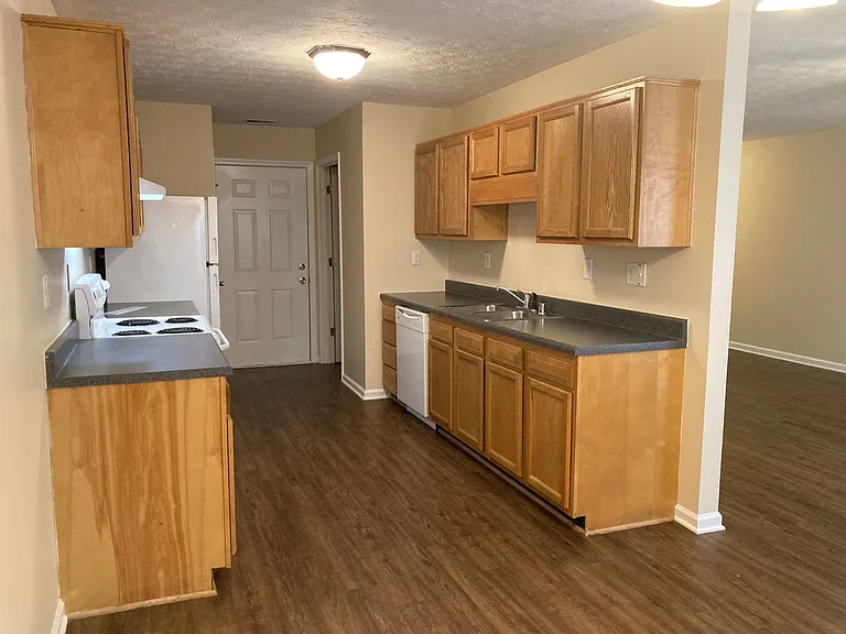 109 Kestrel Ct — Photo 31