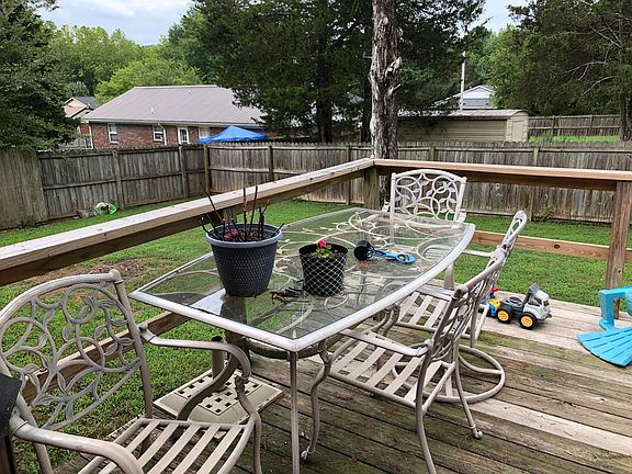 3rd image of 145 Cedar Creek Dr