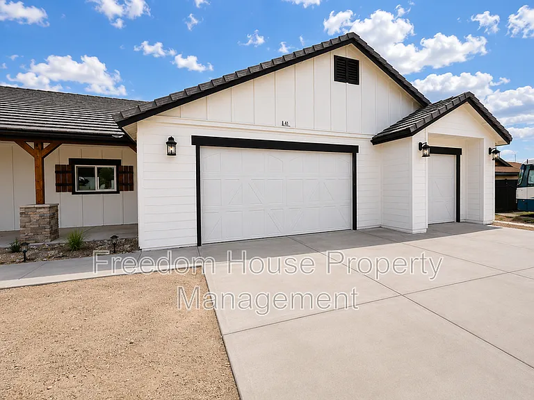 641 Intrepid St — Photo 24