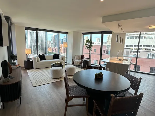 344 N Canal St #1911, Chicago, IL 60606