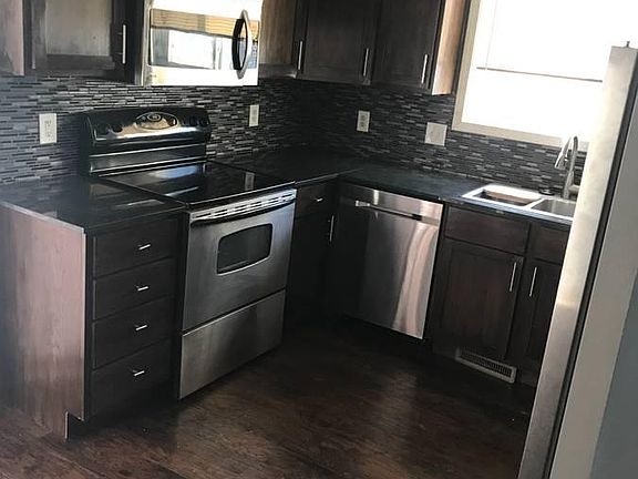 2nd image of 15582 Foghorn Ln