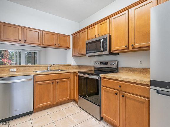5th image of 8273 Pacific Beach Dr