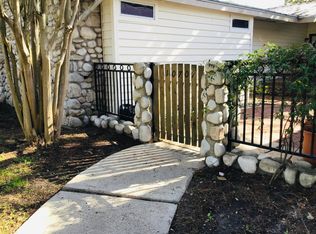 10707 Olympia Dr, Houston, TX 77042