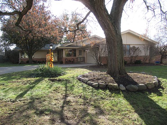 2nd image of 4309 Dunbar Pl