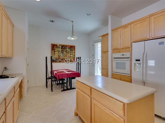 5th image of 583 Mountain Links Dr