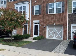 105 Waypoint Dr, Eatontown, NJ 07724