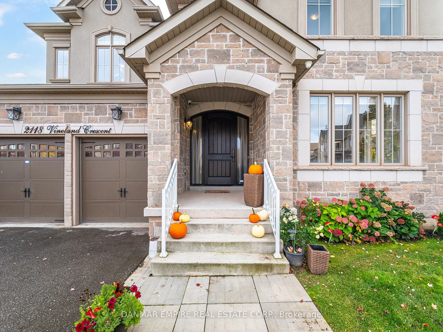 4 bed, $8,500 — Photo 2