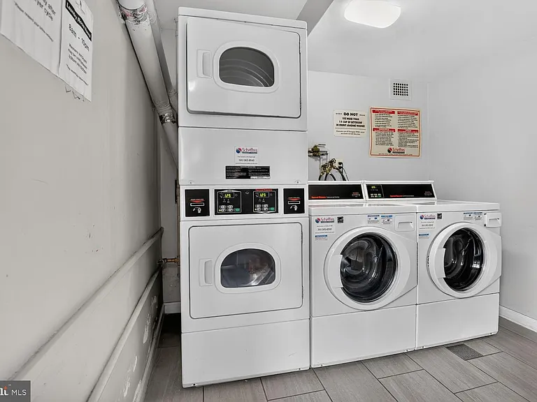 1210 N Taft St #105 — Photo 14