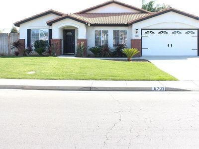 5701 Via Marisol St, Bakersfield, CA, 93308