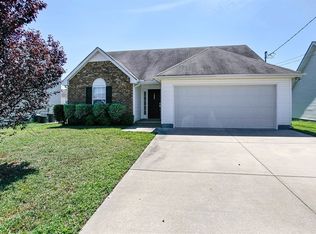 1233 Shannon Ln, La Vergne, TN 37086