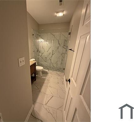 4th image of 1020 Capitol Ave SE