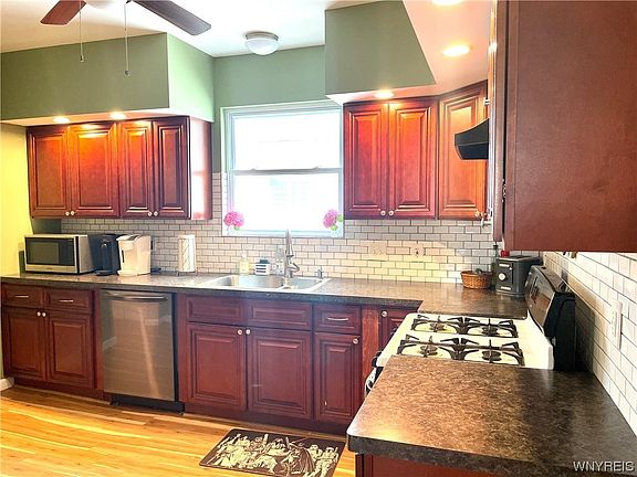2nd image of 43 Hammerschmidt Ave