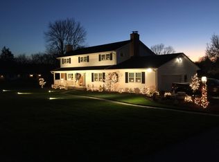 8 Fox Knoll Ct, Lutherville Timonium, MD 21093