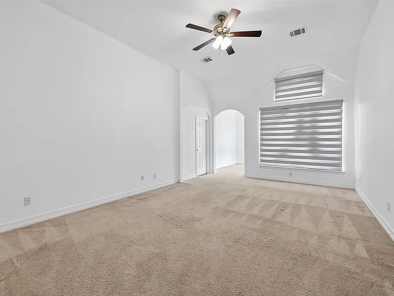 1311 Rene Ct — Photo 18