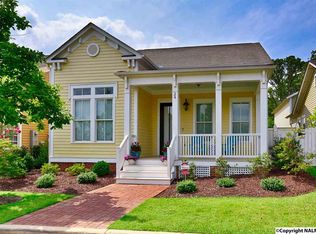 24 College Hill Cir, Huntsville, AL 35806