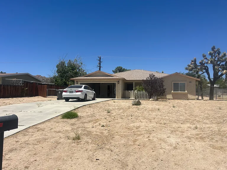 57470 Crestview Dr — Photo 1