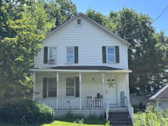 2nd image of 252 North Street
