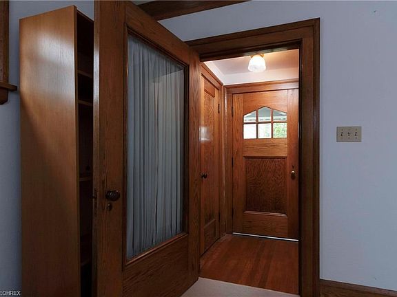 5th image of 1639 Woodward Ave