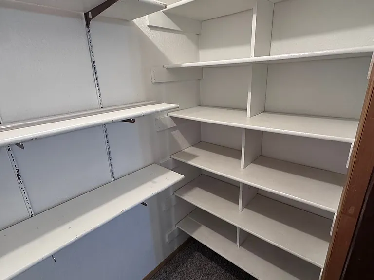 1 bed, 1.0 bath, $775 — Photo 14
