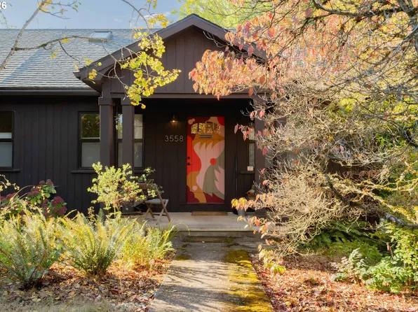3558 SW Dakota St, Portland, OR 97221
