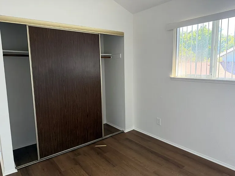 637 Knollwood Dr — Photo 24