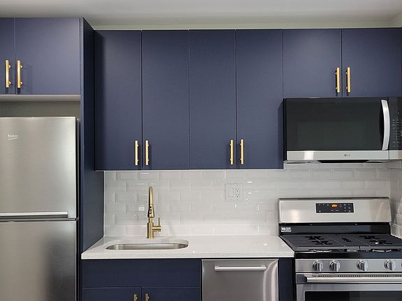 4th image of 829 Greenwood Ave APT 4K