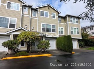 15 164th St SW #2, Bothell, WA 98012