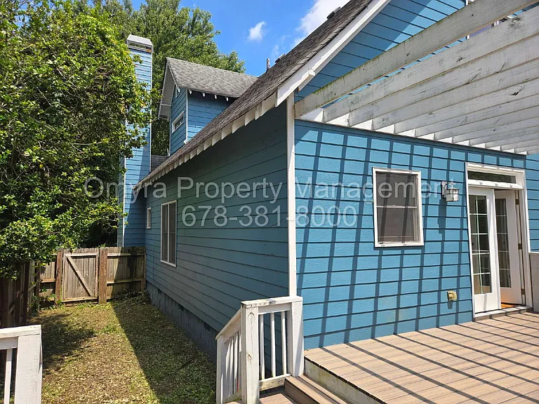105 Selman St SE — Photo 16