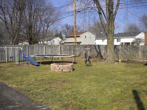 3rd image of 6448 Portsmouth Dr