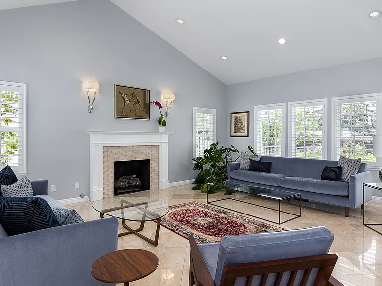 1357 Doverwood Dr — Photo 6