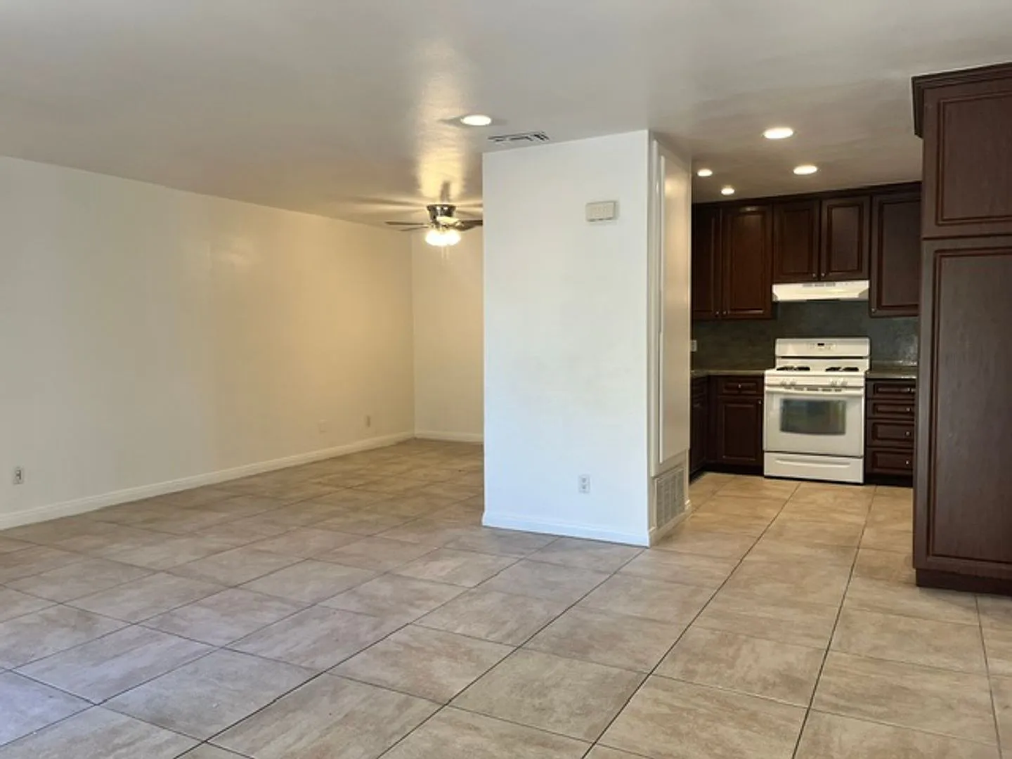 Single Family Home in Port Hueneme — Photo 3