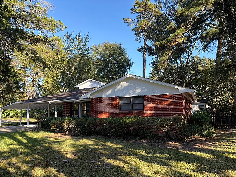 424 Highland Park Dr