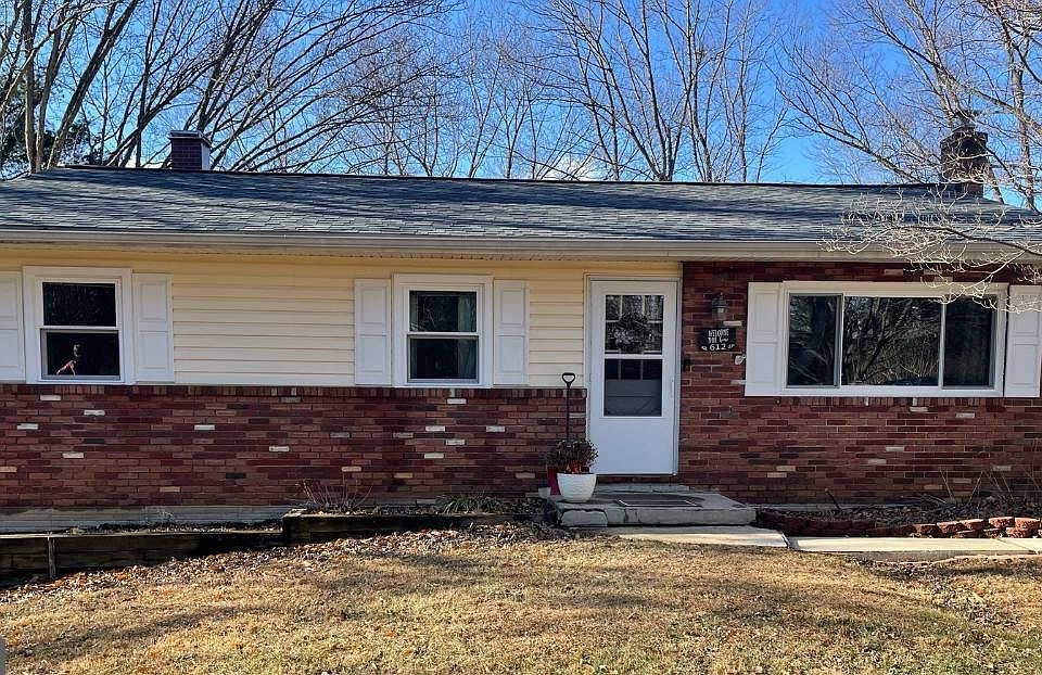 1st image of 612 Ridge Rd