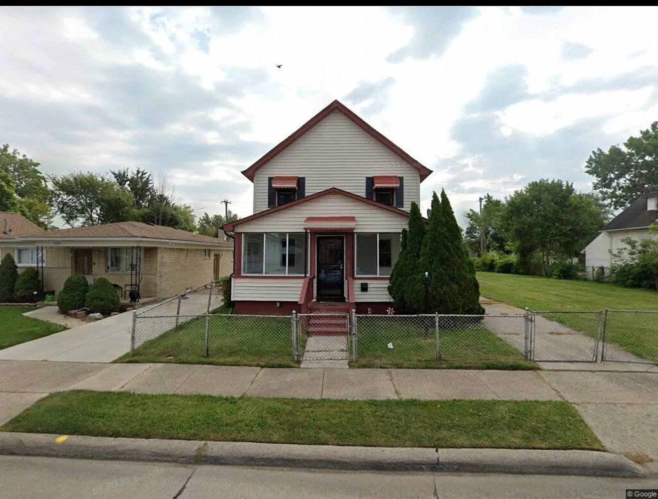 3 bed, 1.5 bath, 1056 sqft, $1,800 — Photo 1