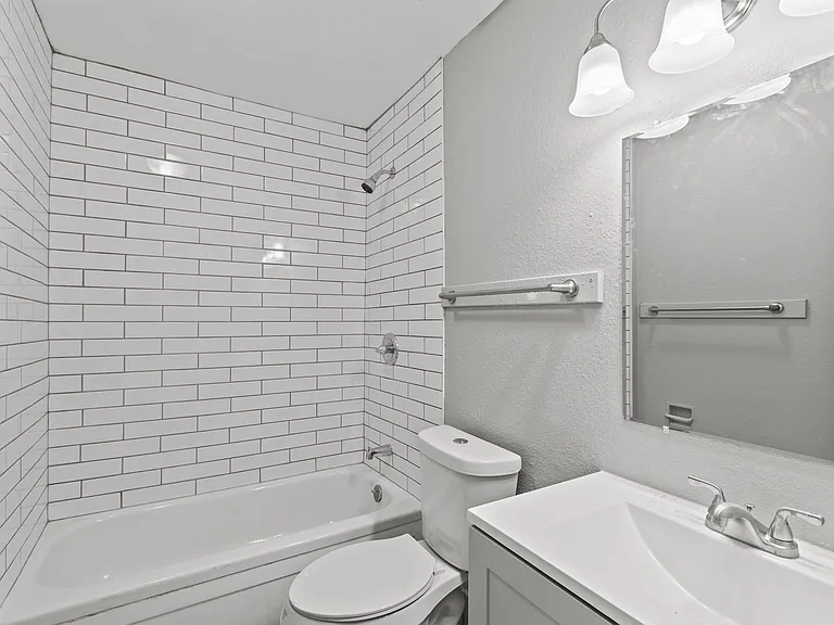 3733 Brush Creek Dr #1 — Photo 4