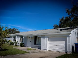 4077 S Edgewater Cir, Labelle, FL 33935