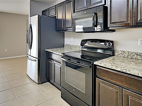 4th image of 13349 Waterford Castle Dr