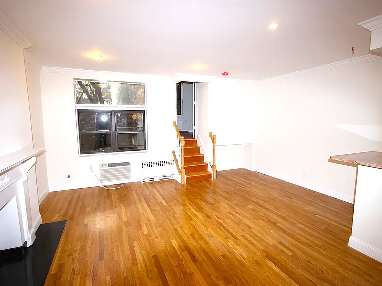245 W 76th St #B — Photo 3