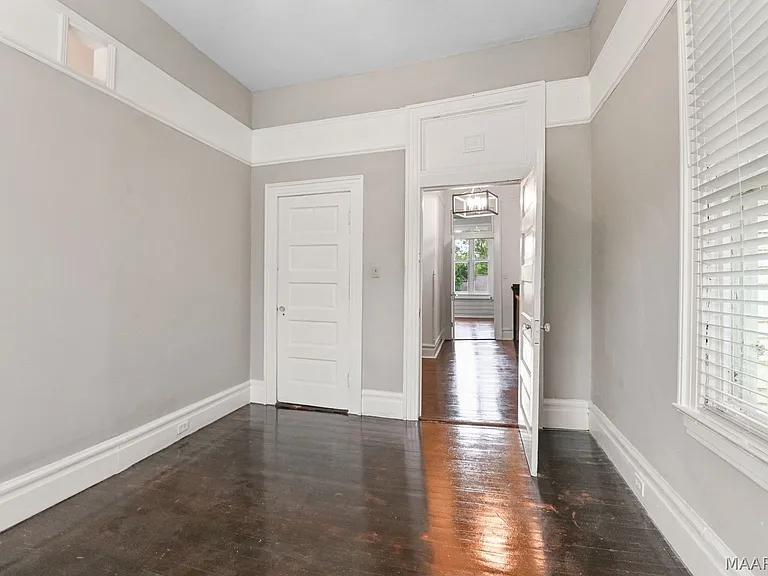 264 E Fairview Ave — Photo 41
